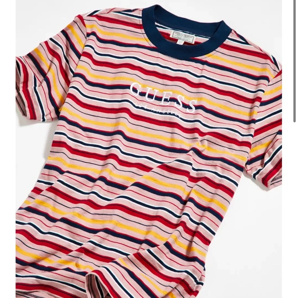 Vintage Guess Stripe Embroidered Striped Spell out Streetwear T Shirt Sz M ππ - Picture 4 of 12